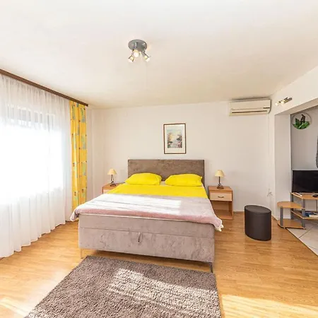 Looking For An In Riviera Apartment Kastela